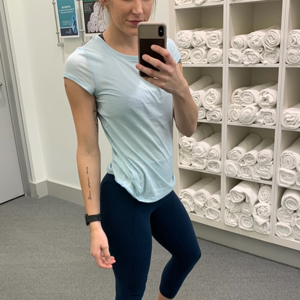 Lululemon Tee